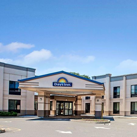 Days Inn By Wyndham Parsippany Dış mekan fotoğraf